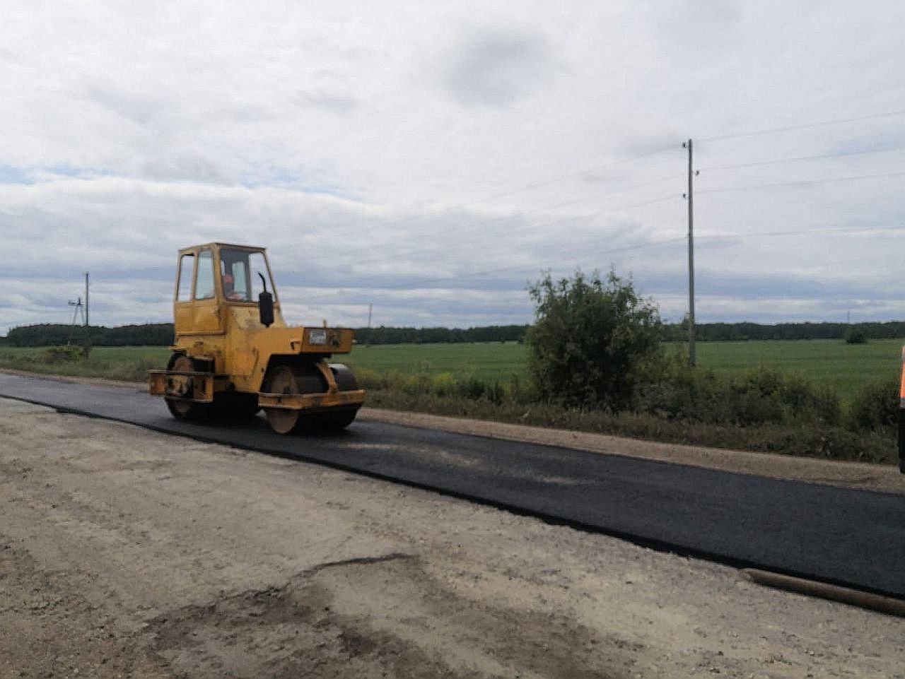 В Кировской области идет ремонт 125 километров дорог за счет &laquo;дорожного миллиарда&raquo;.